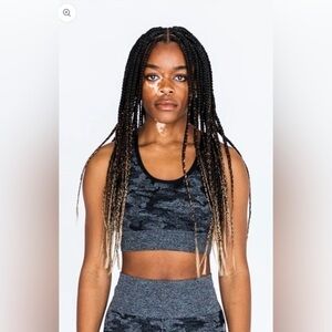 NWT ACTA Seamless Camo Sports Bra Black and Grey Size Small